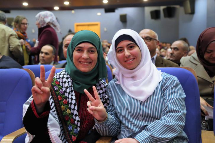 التربية تطلق اسمي حنان الحروب وعفاف الشريف على مدرستين في القدس
